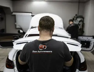 Оклейка и инсталляция пленки